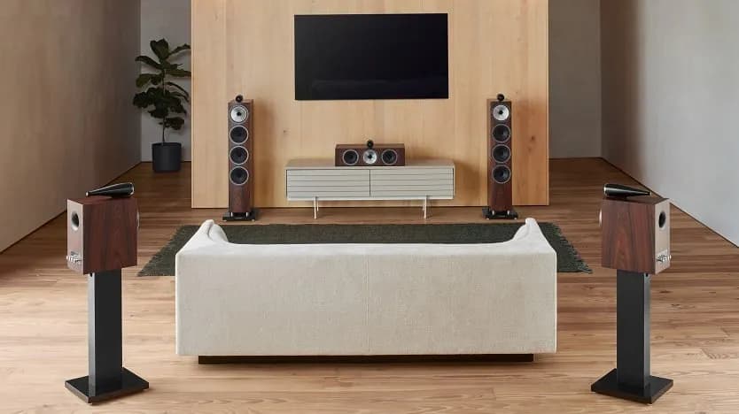 Kino domowe czy stereo - jak wybrać najlepszy system audio do salonu?