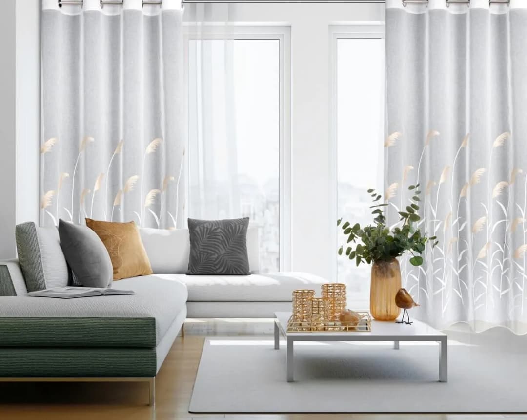 Jak prać firanki, aby uniknąć zniszczenia i zachować ich piękno