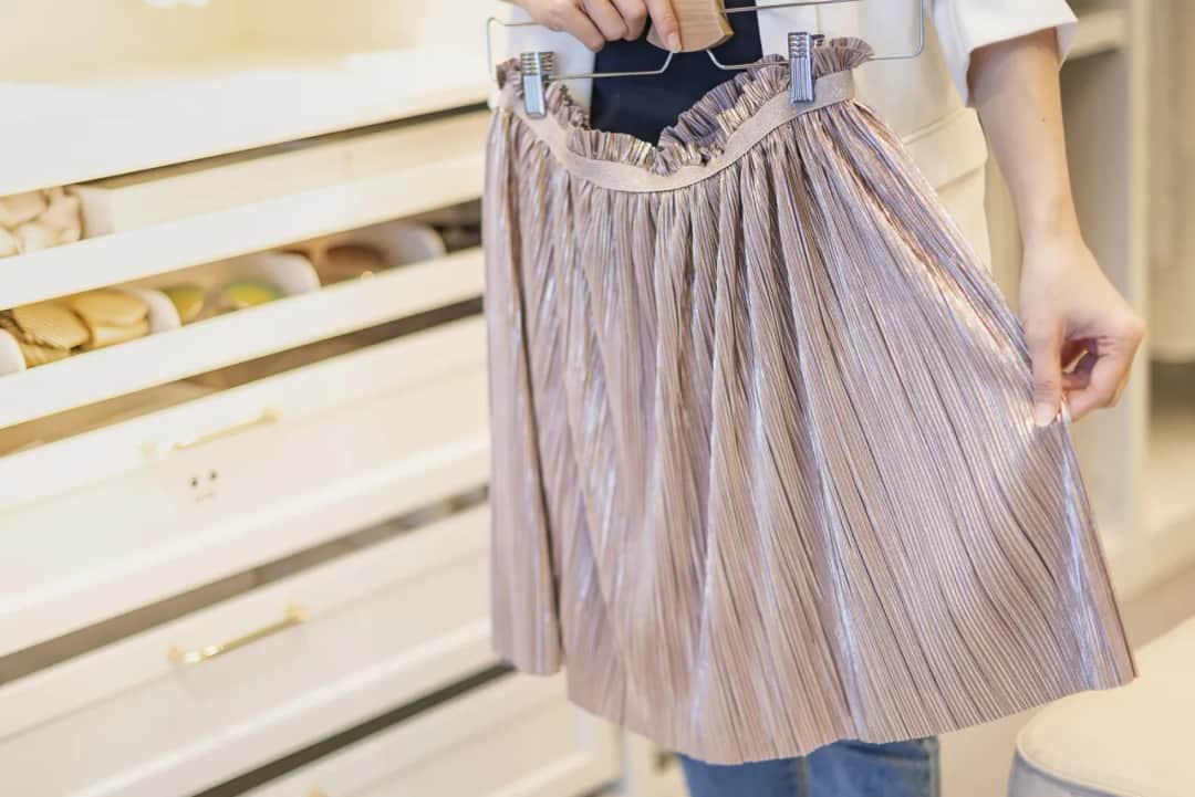 Jak prasować plisy, aby uniknąć zniszczenia tkaniny i zachować kształt