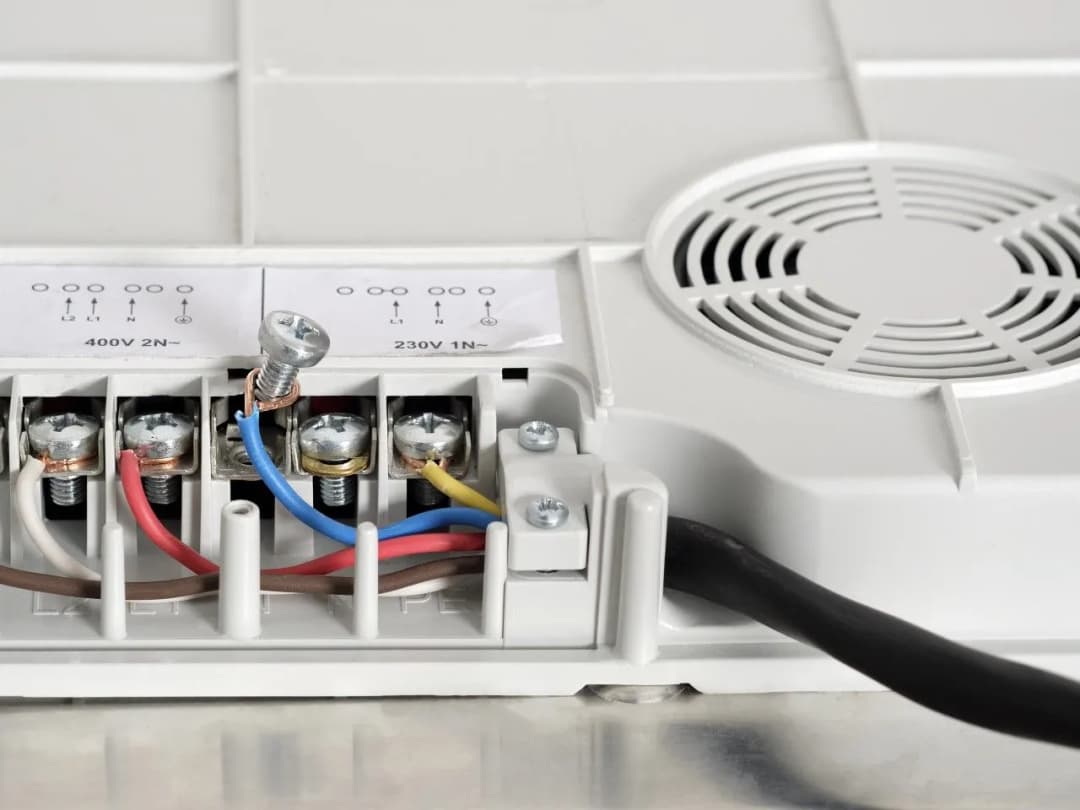 Jaki kabel do płyty indukcyjnej musisz wybrać: praktyczny poradnik