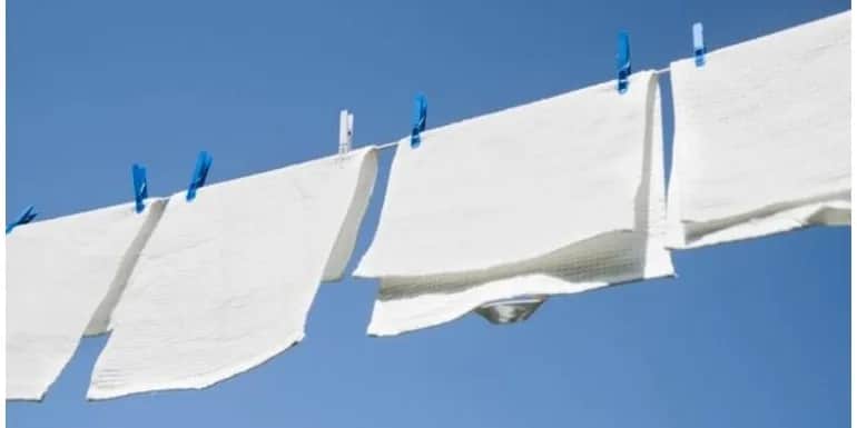 Kiedy nie może wisieć pranie? Odkryj przesądy i tradycje