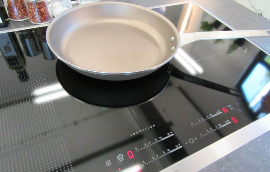 Jak wyłączyć lo na płycie indukcyjnej - prosty sposób na odblokowanie