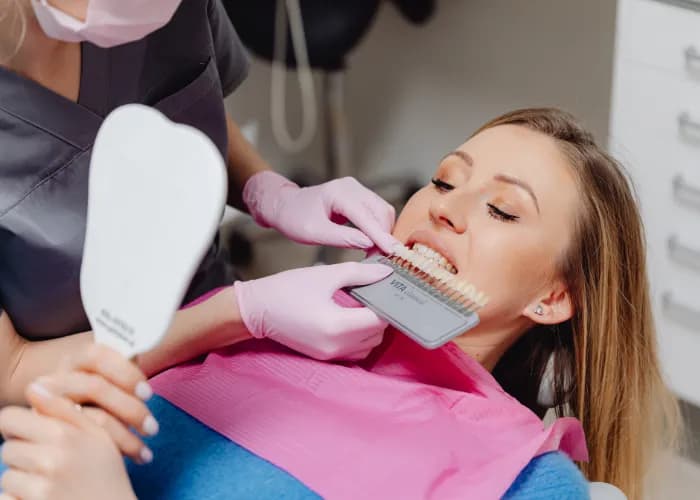 Ile kosztuje wybielacz do zębów? Ceny i skuteczność różnych metod