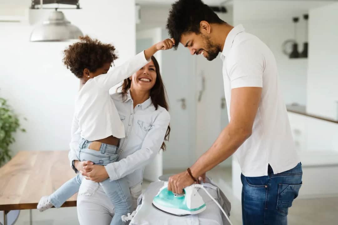 Dlaczego trzeba prasować ubranka niemowlaka dla ich komfortu i bezpieczeństwa