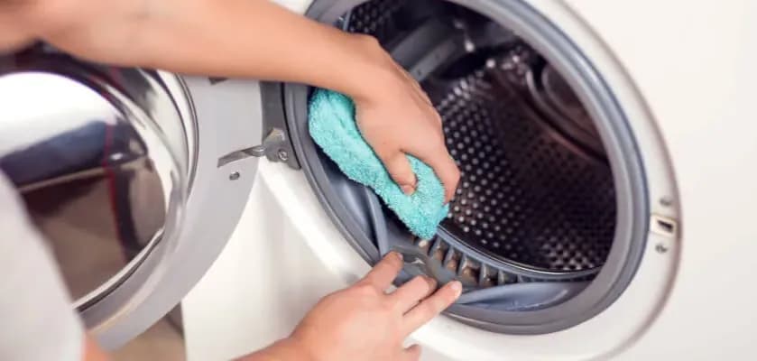 Skuteczne sposoby jak odkamienić pralkę domowymi metodami: kompletny poradnik
