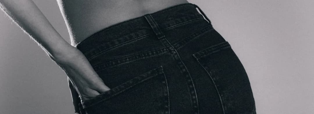 Jak prać jeansy żeby nie straciły koloru - skuteczne metody na trwałość