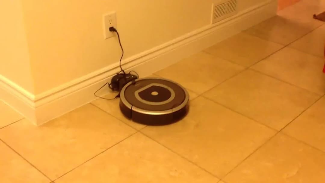 Co oznacza please charge roomba? Jak rozwiązać problem z ładowaniem