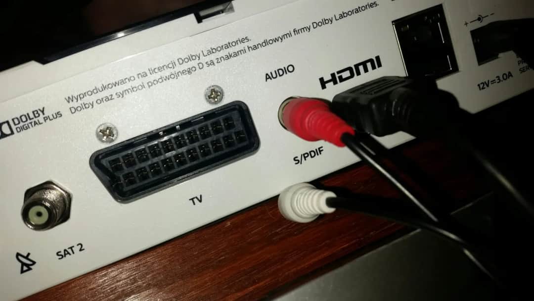 Premiumbox+ podłączony do kina domowego: prosta instrukcja krok po kroku