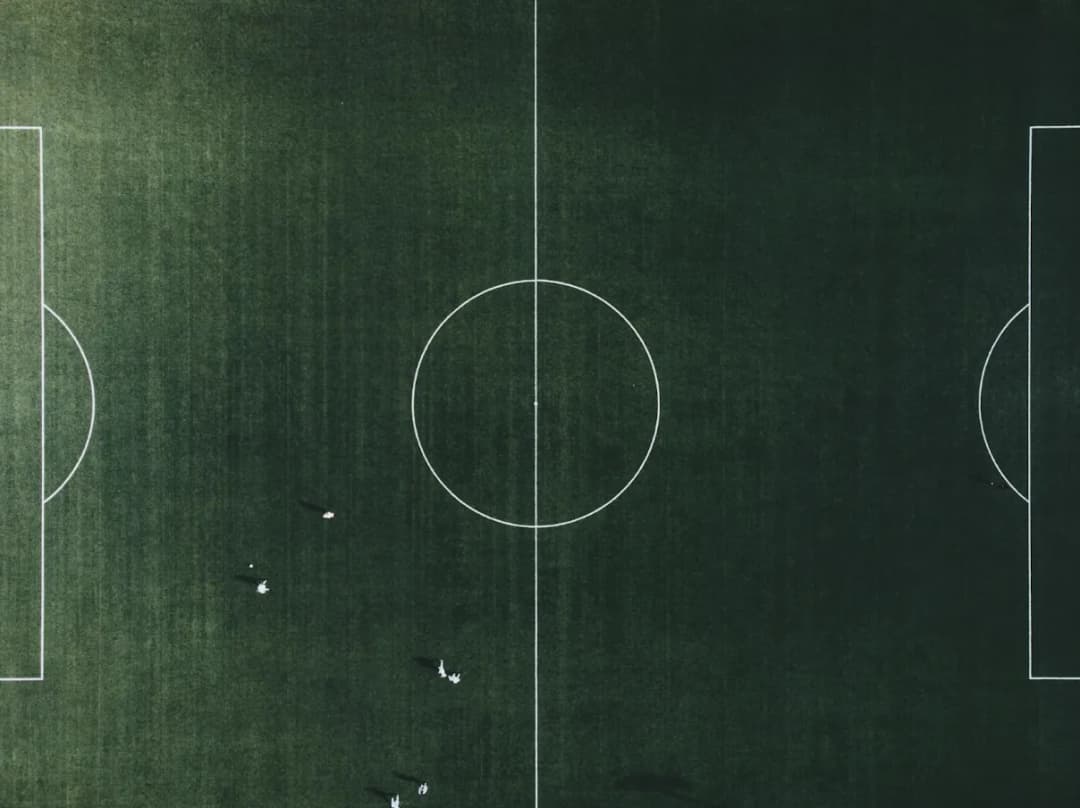 VR‑futbol na kanapie: przyszłość stadionów w goglach