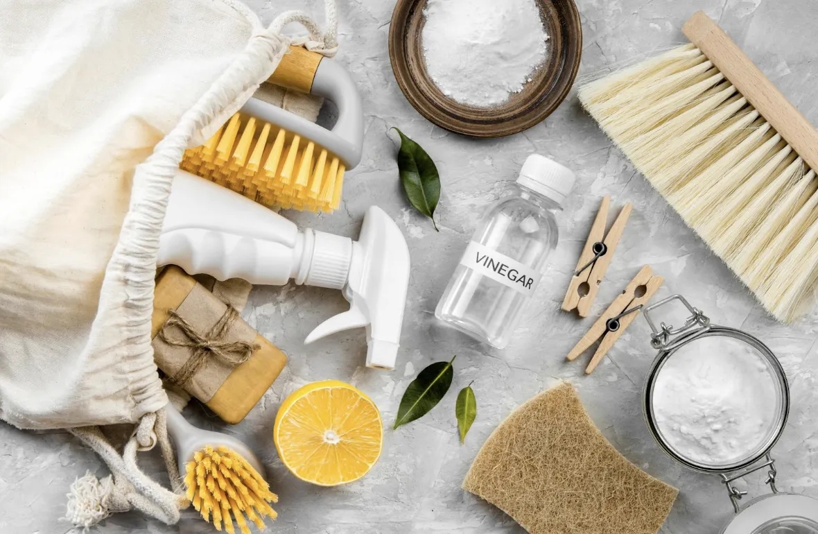 Naturalne środki czyszczące: ocet, soda i cytryna w głównej roli