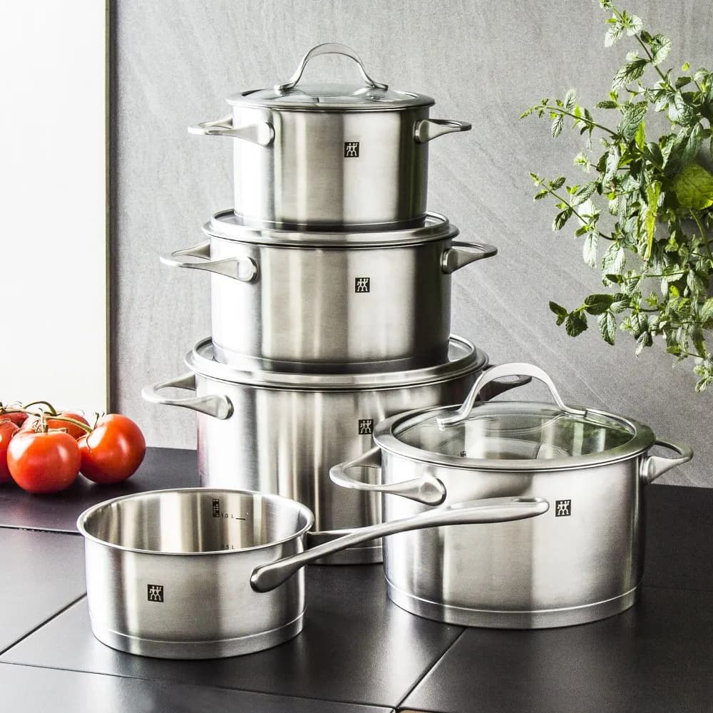 Garnki aluminiowe czy stalowe - co wybrać, aby nie żałować?