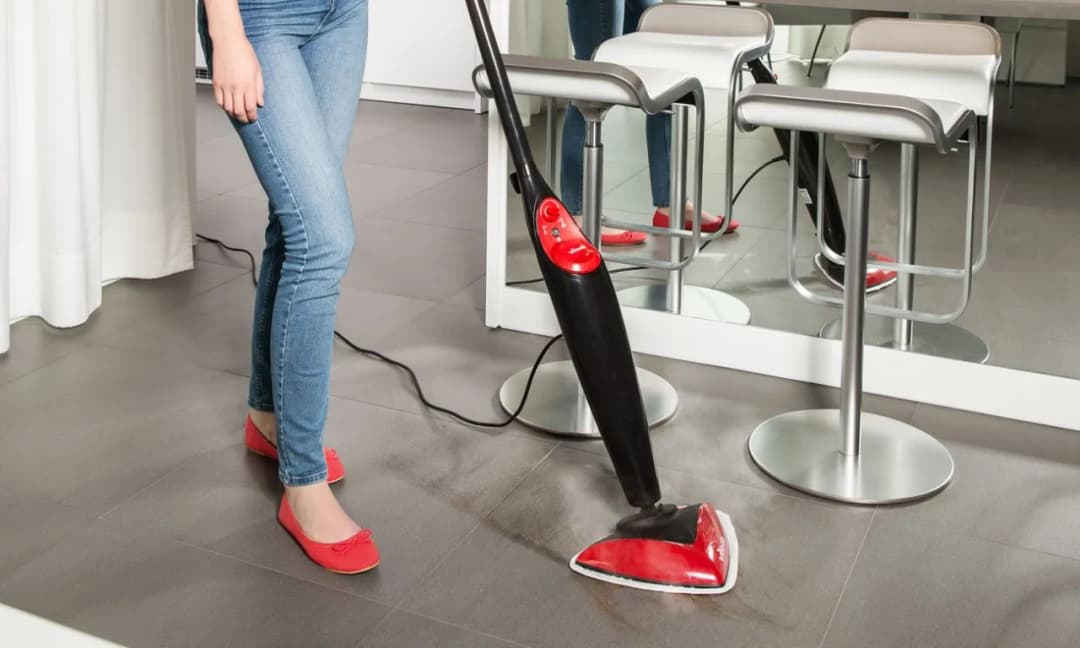 Mop parowy Leifheit czy Vileda - który model naprawdę się sprawdzi?