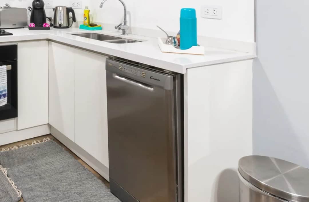 Jak zrobić reset zmywarki i pozbyć się uciążliwych błędów