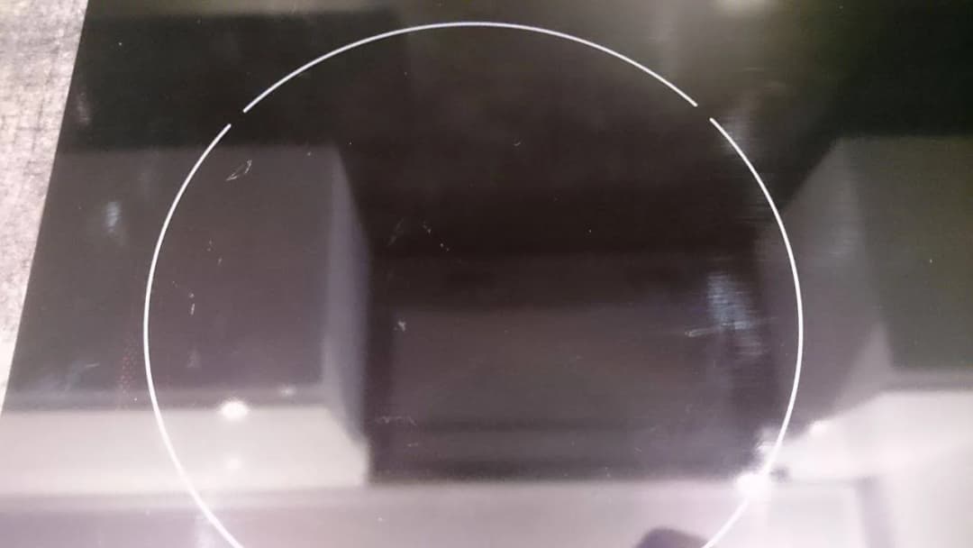 Jak zgłosić przypadkowe uszkodzenie płyty indukcyjnej: procedura krok po kroku